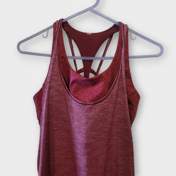 𝙇𝙐𝙇𝙐𝙇𝙀𝙈𝙊𝙉 - 𝙏𝙬𝙞𝙨𝙩 & 𝙏𝙤𝙞𝙡 𝙏𝙖𝙣𝙠 𝙏𝙤𝙥 - Picture 5 of 12